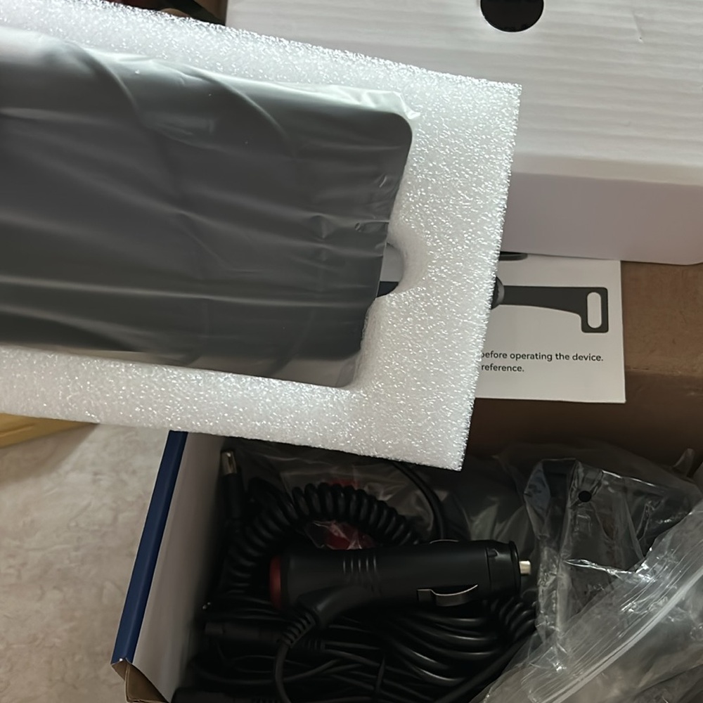 Backup camera new in box - Picture 11 of 11